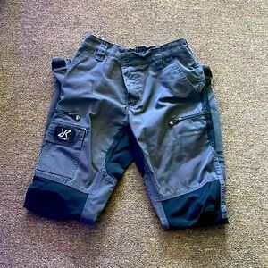 Revolution Race Size Small Blackq